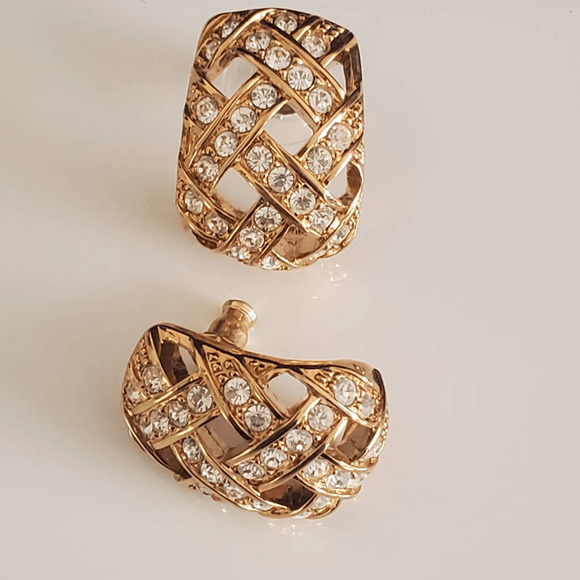 Swarovski Gold Plated Open Weave Chunky Pierced Earrings Signed‎ - Picture 2 of 4